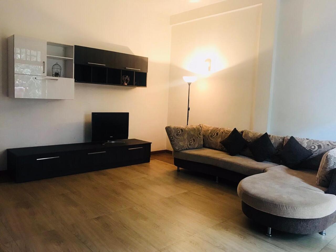 Fiorita Apartment *